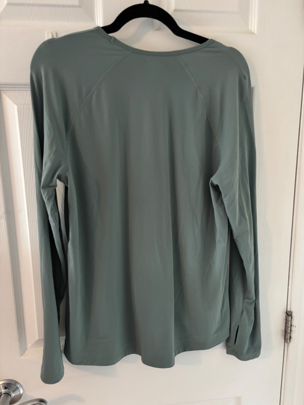 AVIA Women’s L Sage Green Long Sleeve Athletic Top Mesh Activewear - Picture 3 of 9